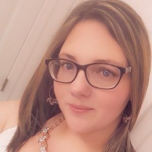 Meet your Posher, Krystal